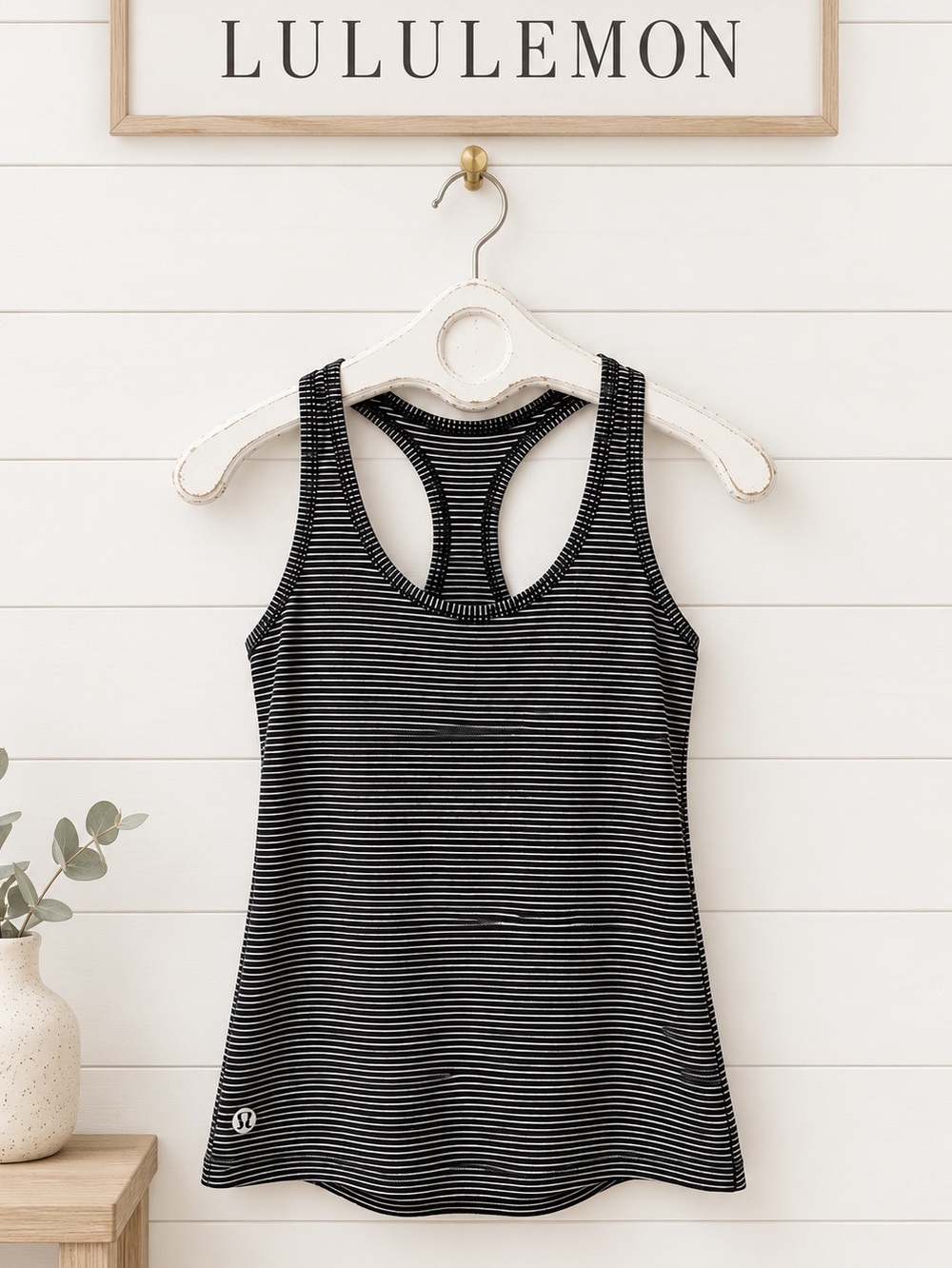 LULULEMON BLACK & WHITE STRIPED RACERBACK TANK TOP SIZE S